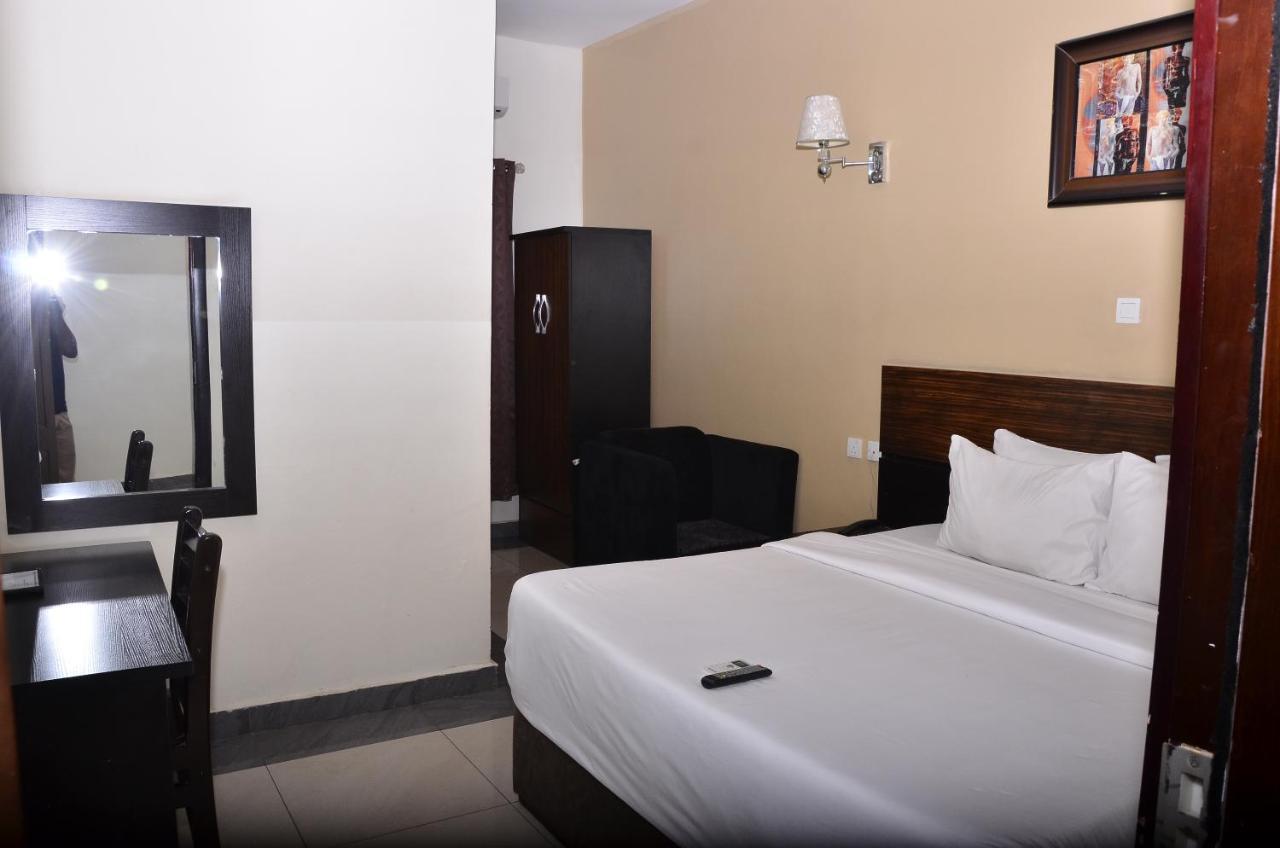 Residency Hotels Enugu Independence Layout Exterior foto
